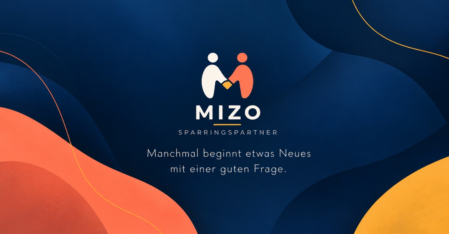 Originales MIZO-Branding in Navy, Coral und Gold mit dem MIZO-Logo und dem Satz: Manchmal beginnt etwas Neues mit einer guten Frage.